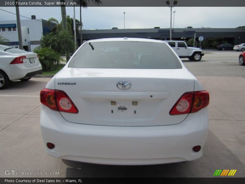 Super White / Ash 2010 Toyota Corolla