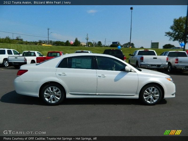Blizzard White Pearl / Ivory 2012 Toyota Avalon