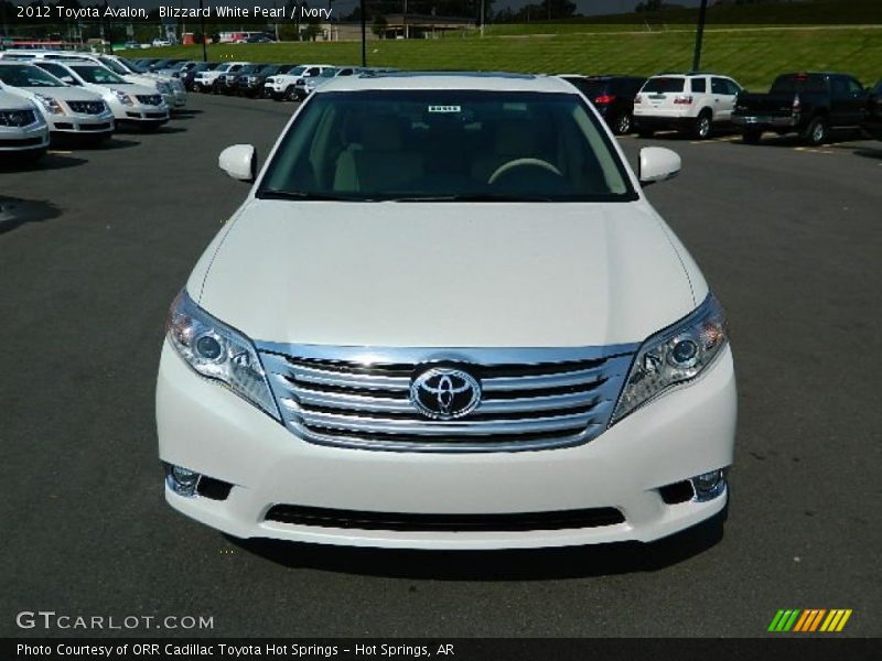 Blizzard White Pearl / Ivory 2012 Toyota Avalon
