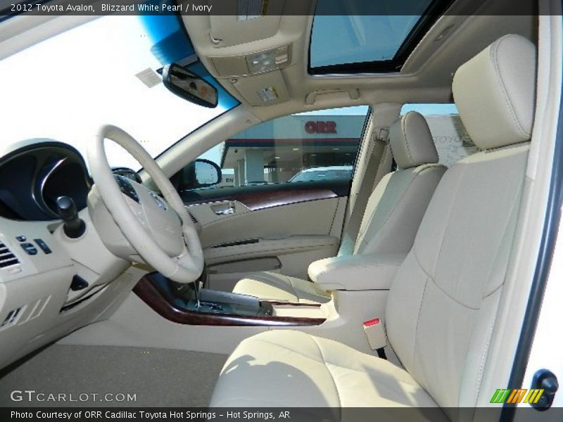 Blizzard White Pearl / Ivory 2012 Toyota Avalon