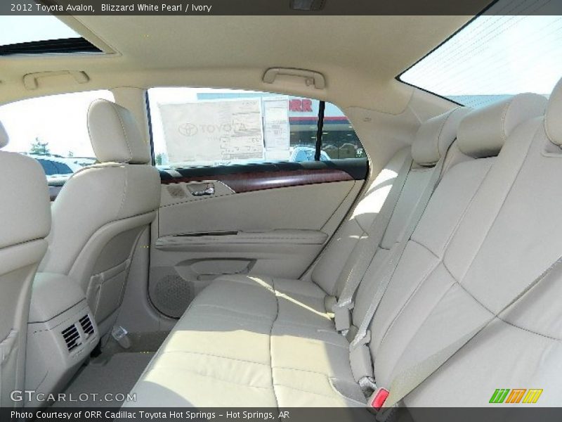 Blizzard White Pearl / Ivory 2012 Toyota Avalon