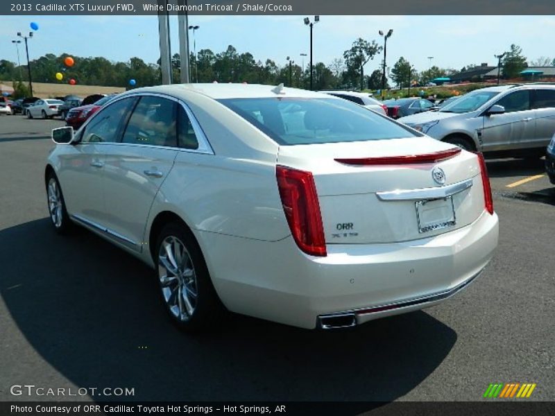 White Diamond Tricoat / Shale/Cocoa 2013 Cadillac XTS Luxury FWD