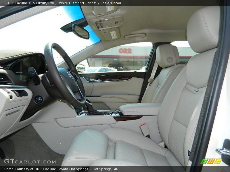 White Diamond Tricoat / Shale/Cocoa 2013 Cadillac XTS Luxury FWD