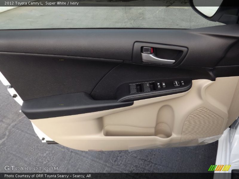 Super White / Ivory 2012 Toyota Camry L