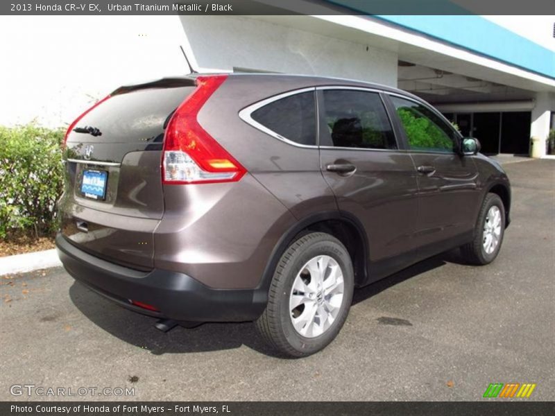 Urban Titanium Metallic / Black 2013 Honda CR-V EX