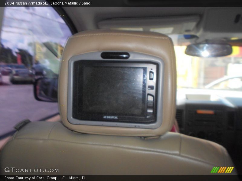 Sedona Metallic / Sand 2004 Nissan Armada SE