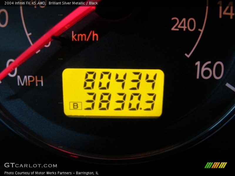 Brilliant Silver Metallic / Black 2004 Infiniti FX 45 AWD