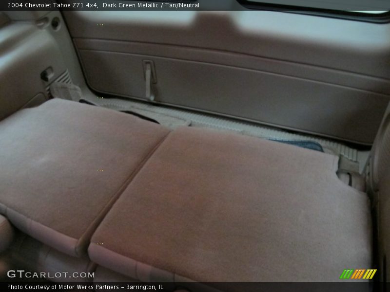 Dark Green Metallic / Tan/Neutral 2004 Chevrolet Tahoe Z71 4x4