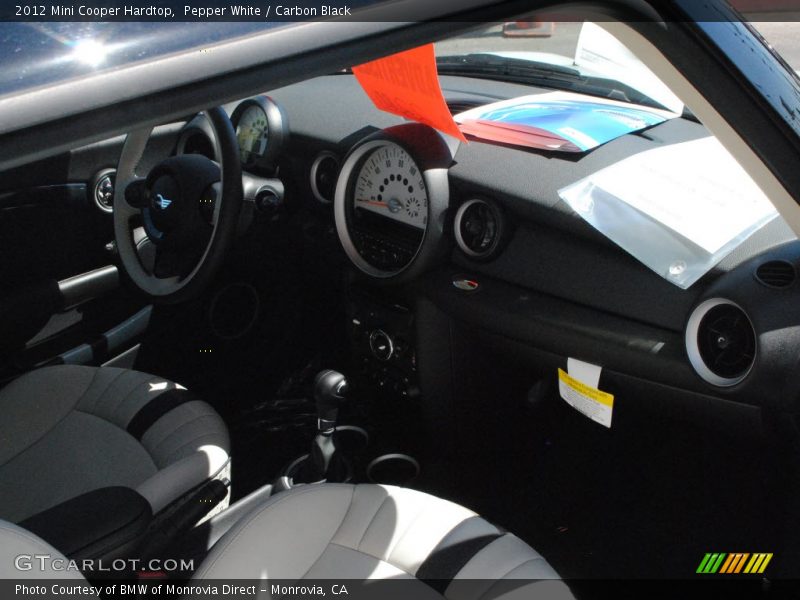 Pepper White / Carbon Black 2012 Mini Cooper Hardtop