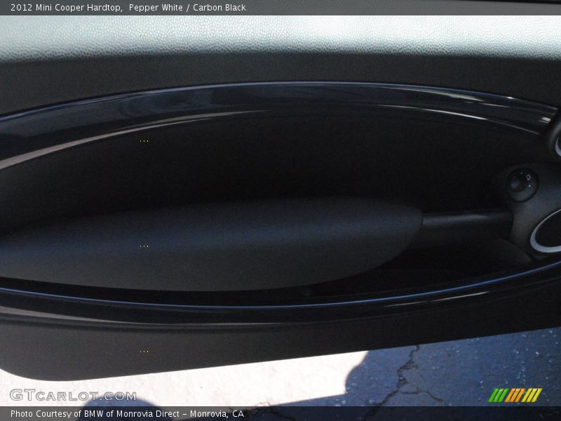 Pepper White / Carbon Black 2012 Mini Cooper Hardtop