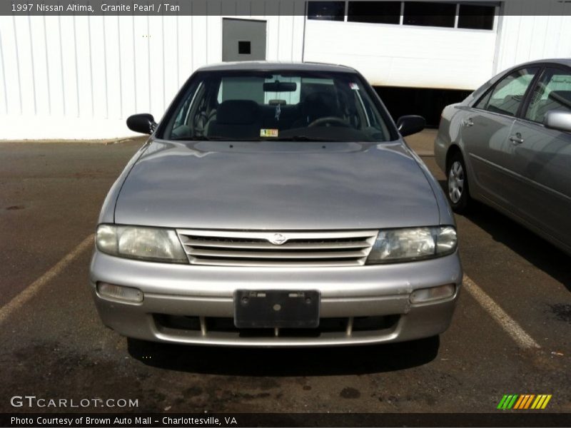 Granite Pearl / Tan 1997 Nissan Altima