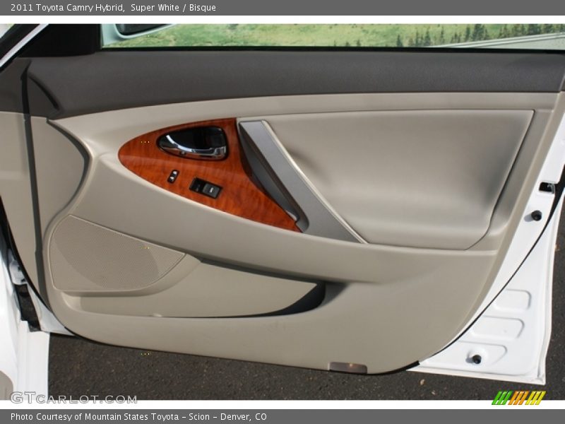 Super White / Bisque 2011 Toyota Camry Hybrid