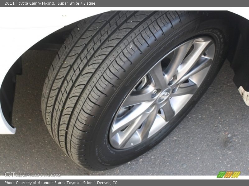 Super White / Bisque 2011 Toyota Camry Hybrid
