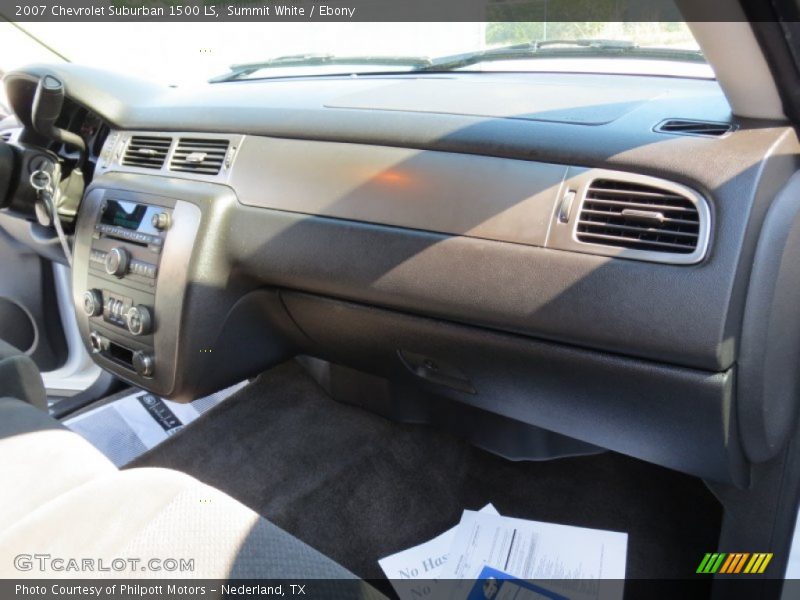 Summit White / Ebony 2007 Chevrolet Suburban 1500 LS