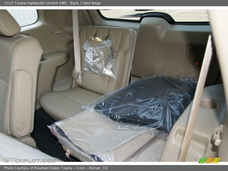 Black / Sand Beige 2013 Toyota Highlander Limited 4WD