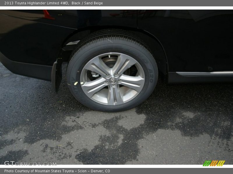 Black / Sand Beige 2013 Toyota Highlander Limited 4WD