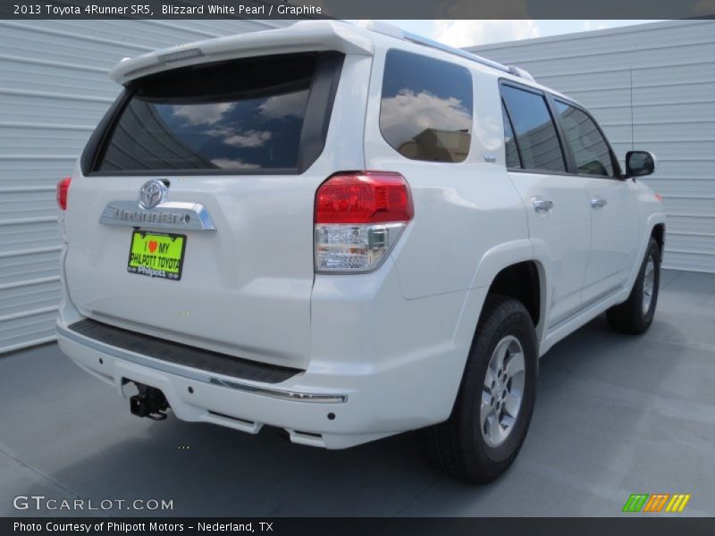 Blizzard White Pearl / Graphite 2013 Toyota 4Runner SR5