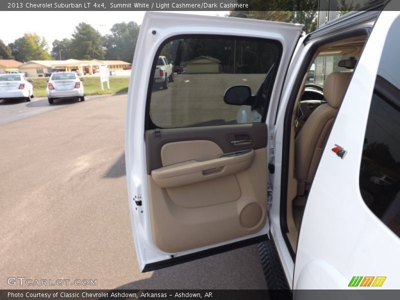 Summit White / Light Cashmere/Dark Cashmere 2013 Chevrolet Suburban LT 4x4