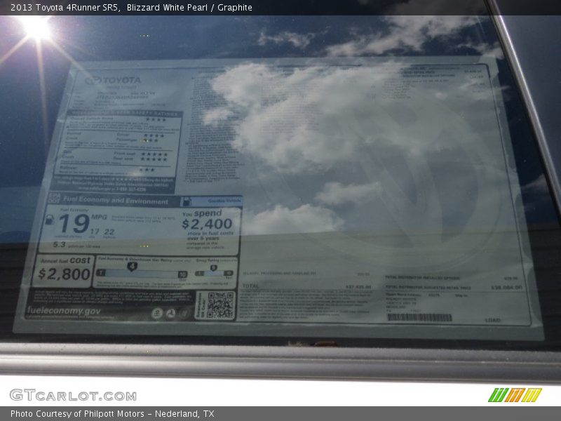 Blizzard White Pearl / Graphite 2013 Toyota 4Runner SR5