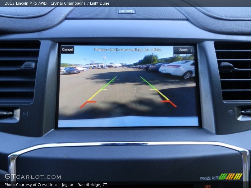 Crystal Champagne / Light Dune 2013 Lincoln MKS AWD