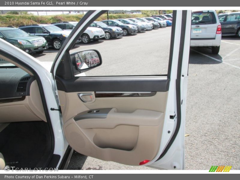 Pearl White / Gray 2010 Hyundai Santa Fe GLS
