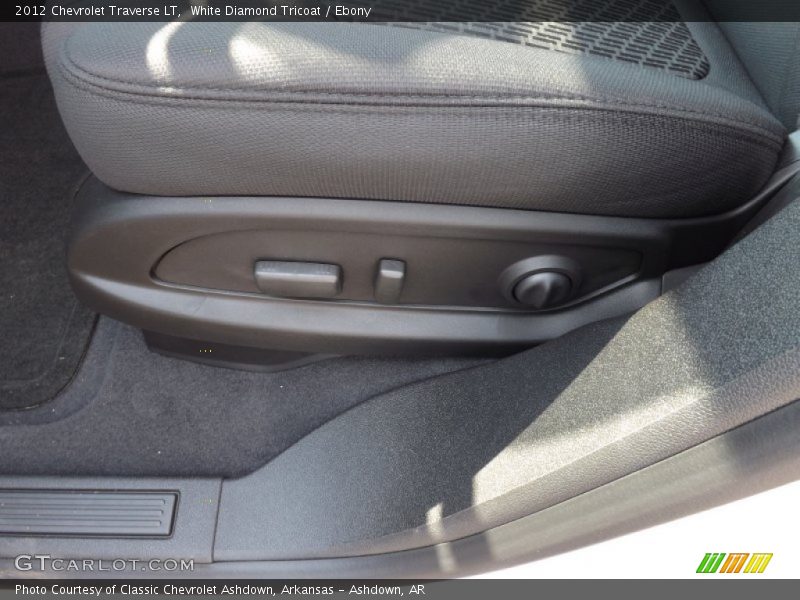 White Diamond Tricoat / Ebony 2012 Chevrolet Traverse LT