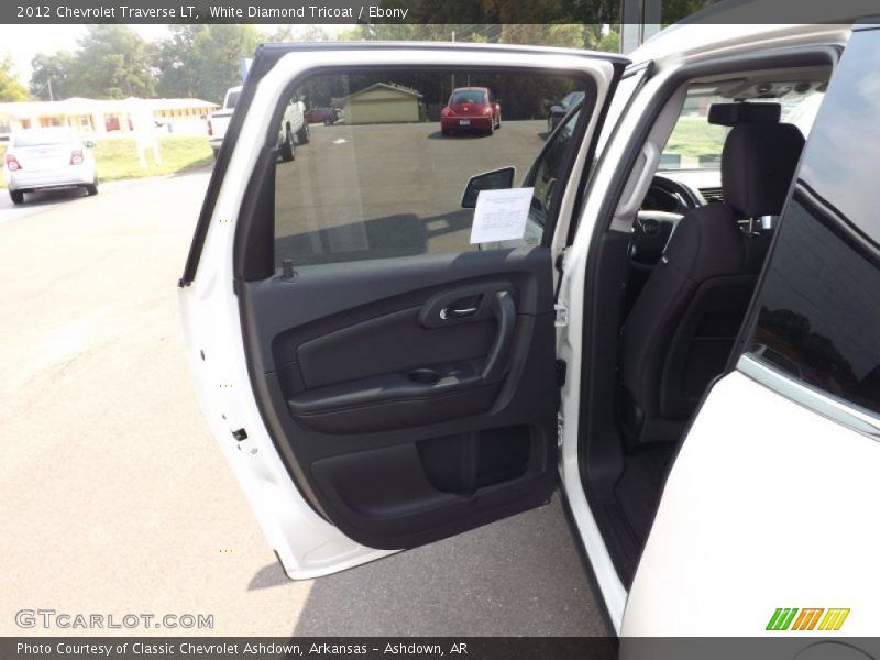 White Diamond Tricoat / Ebony 2012 Chevrolet Traverse LT