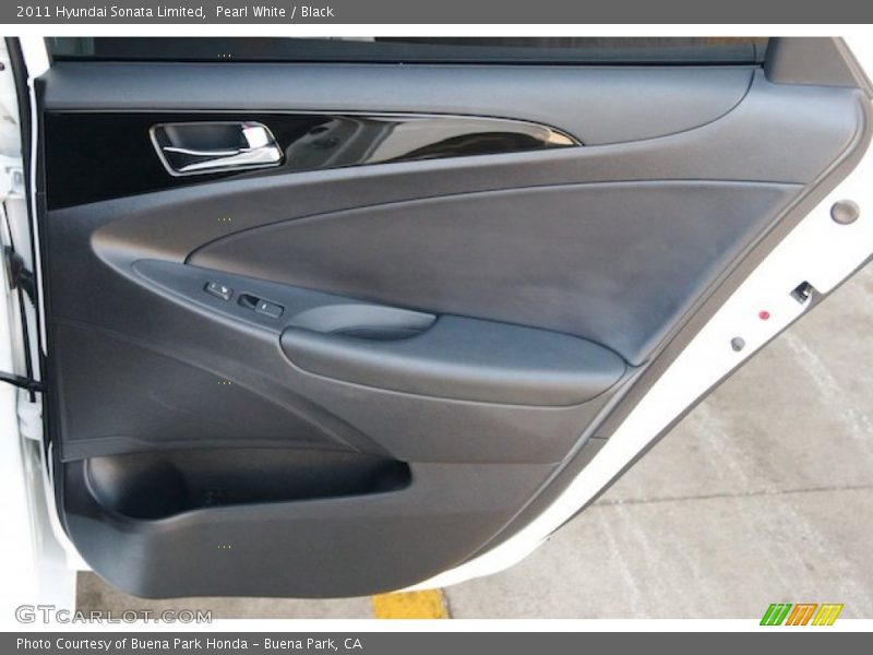 Pearl White / Black 2011 Hyundai Sonata Limited
