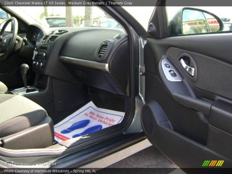 Medium Gray Metallic / Titanium Gray 2006 Chevrolet Malibu LT V6 Sedan