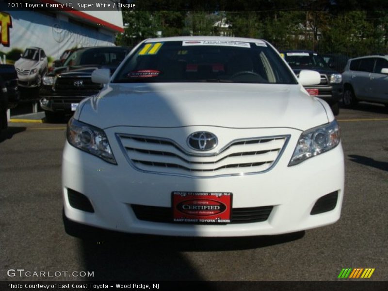 Super White / Bisque 2011 Toyota Camry LE