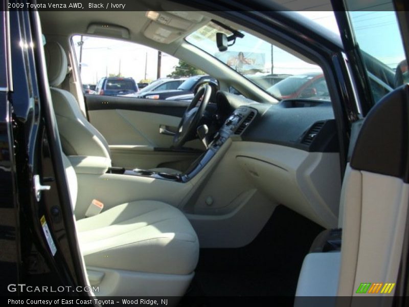 Black / Ivory 2009 Toyota Venza AWD