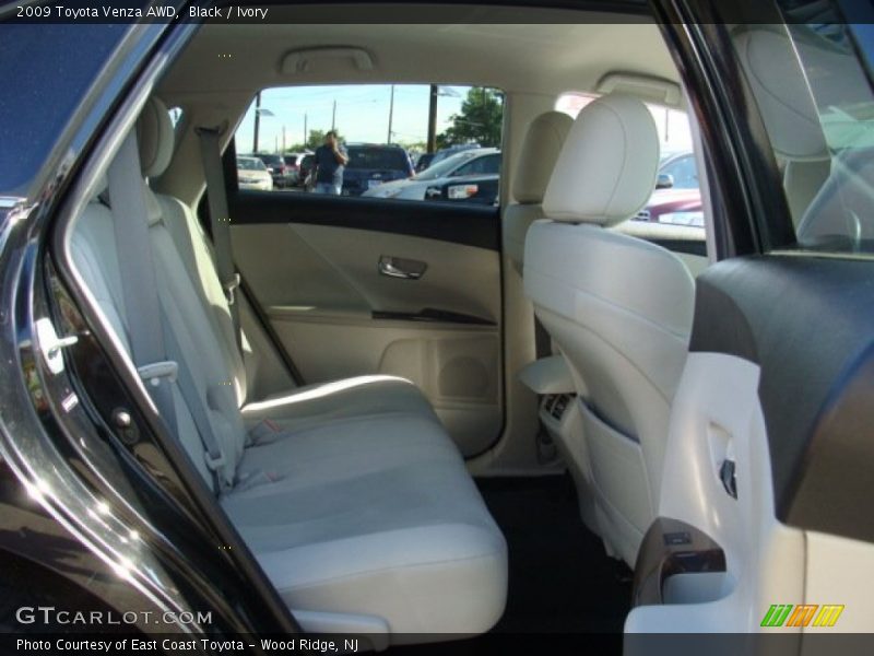 Black / Ivory 2009 Toyota Venza AWD