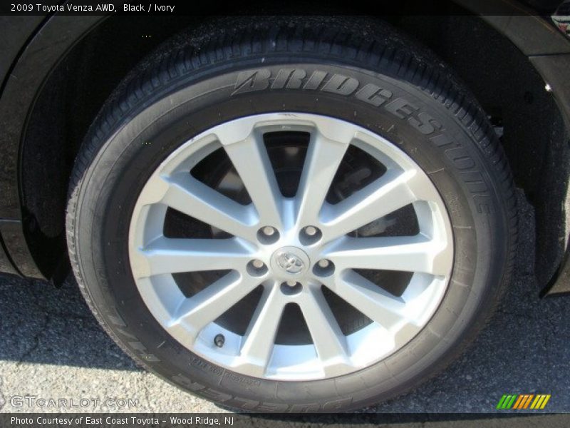 Black / Ivory 2009 Toyota Venza AWD