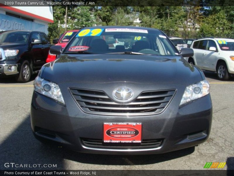 Magnetic Gray Metallic / Ash 2009 Toyota Camry LE