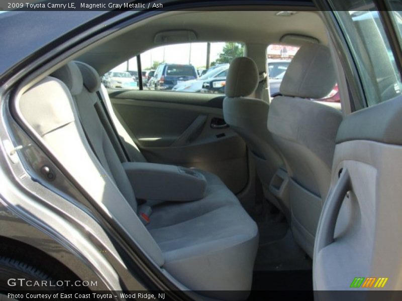 Magnetic Gray Metallic / Ash 2009 Toyota Camry LE