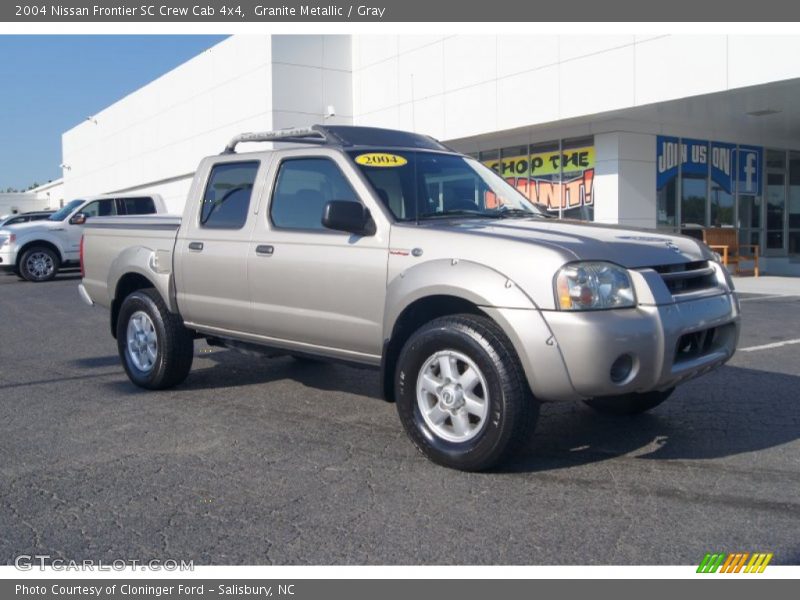 Front 3/4 View of 2004 Frontier SC Crew Cab 4x4