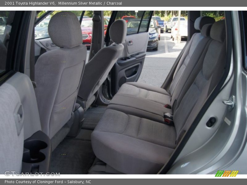Millennium Silver Metallic / Charcoal 2001 Toyota Highlander V6