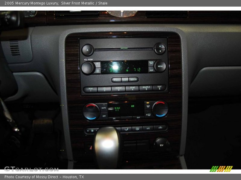 Silver Frost Metallic / Shale 2005 Mercury Montego Luxury