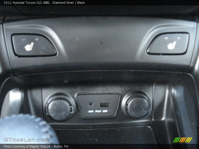 Diamond Silver / Black 2011 Hyundai Tucson GLS AWD