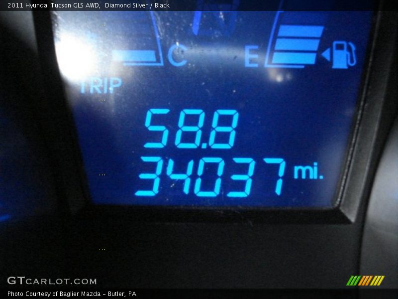 Diamond Silver / Black 2011 Hyundai Tucson GLS AWD