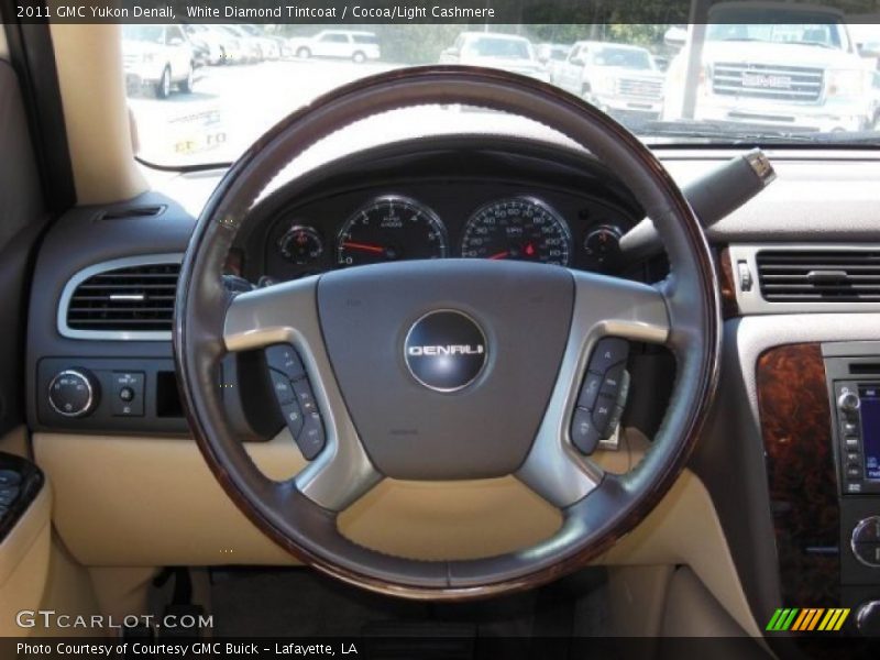 White Diamond Tintcoat / Cocoa/Light Cashmere 2011 GMC Yukon Denali