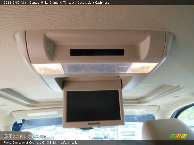 White Diamond Tintcoat / Cocoa/Light Cashmere 2011 GMC Yukon Denali