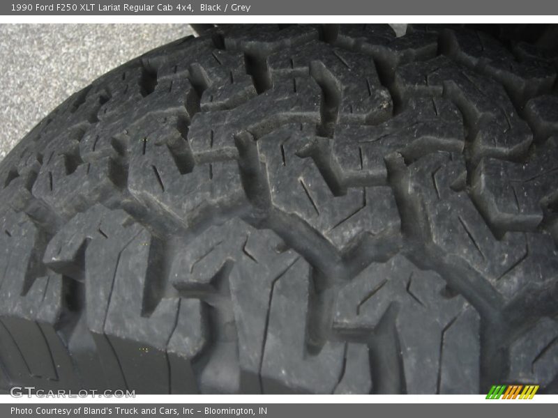 Black / Grey 1990 Ford F250 XLT Lariat Regular Cab 4x4