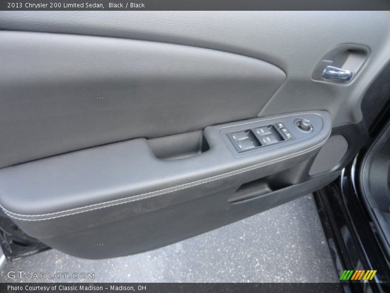 Black / Black 2013 Chrysler 200 Limited Sedan