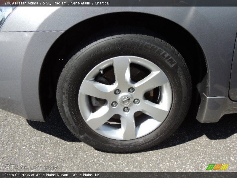 Radiant Silver Metallic / Charcoal 2009 Nissan Altima 2.5 SL