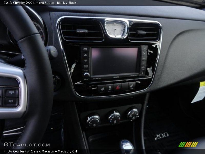 Black / Black 2013 Chrysler 200 Limited Sedan