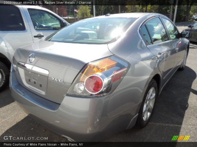 Radiant Silver Metallic / Charcoal 2009 Nissan Altima 2.5 SL