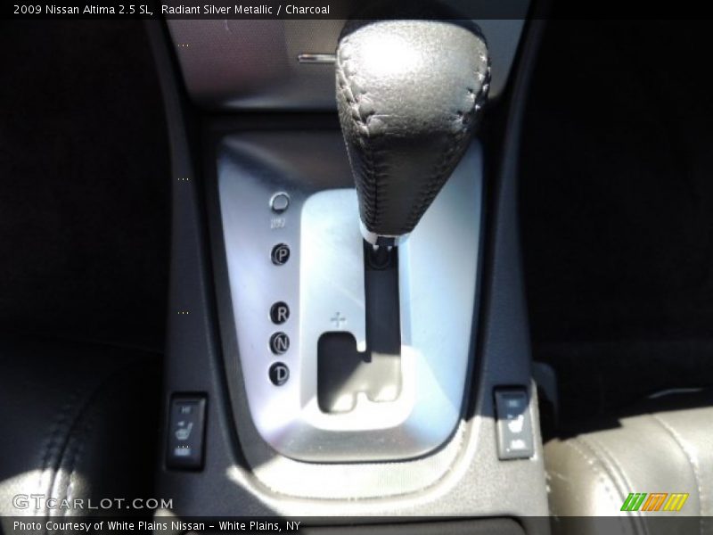 Radiant Silver Metallic / Charcoal 2009 Nissan Altima 2.5 SL
