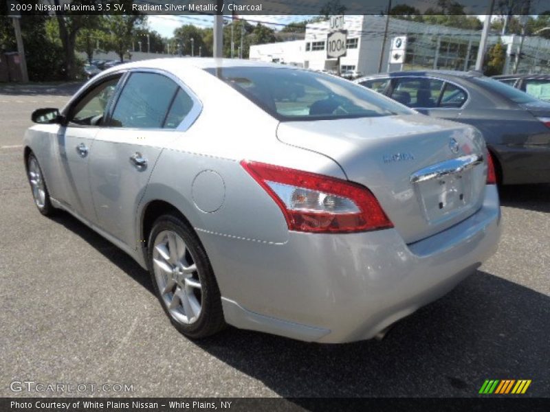 Radiant Silver Metallic / Charcoal 2009 Nissan Maxima 3.5 SV