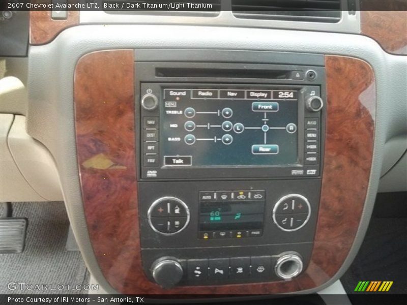 Black / Dark Titanium/Light Titanium 2007 Chevrolet Avalanche LTZ